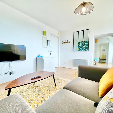 Le Bali - Proche De La Gare - Deluxe - Tout Confort - Lumineux - Internet Haut Débit Fibre - 1 Chambre - Netflix Lorient